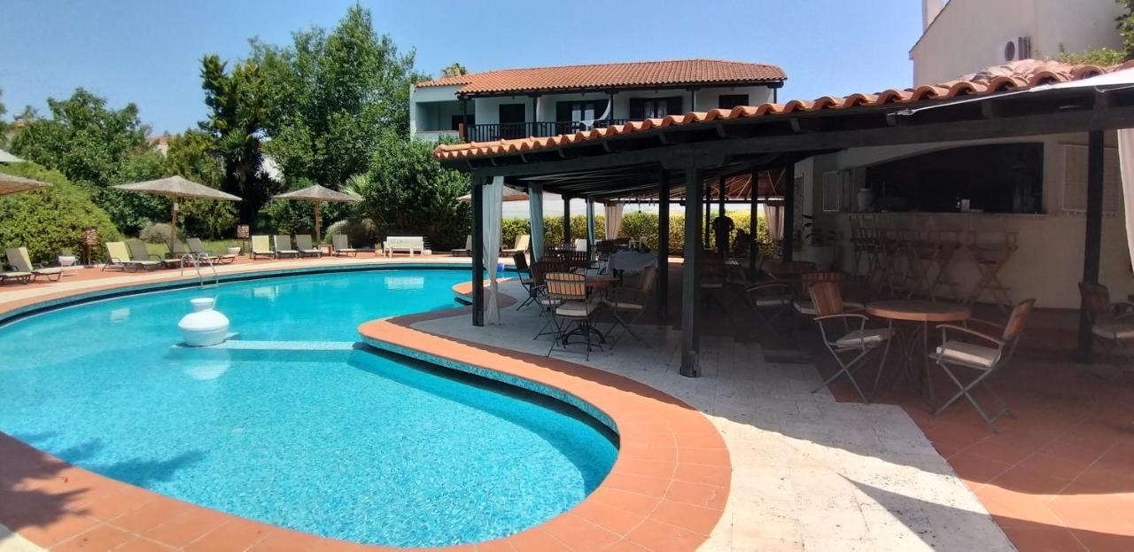 Eden Hotel Afytos Buitenkant foto