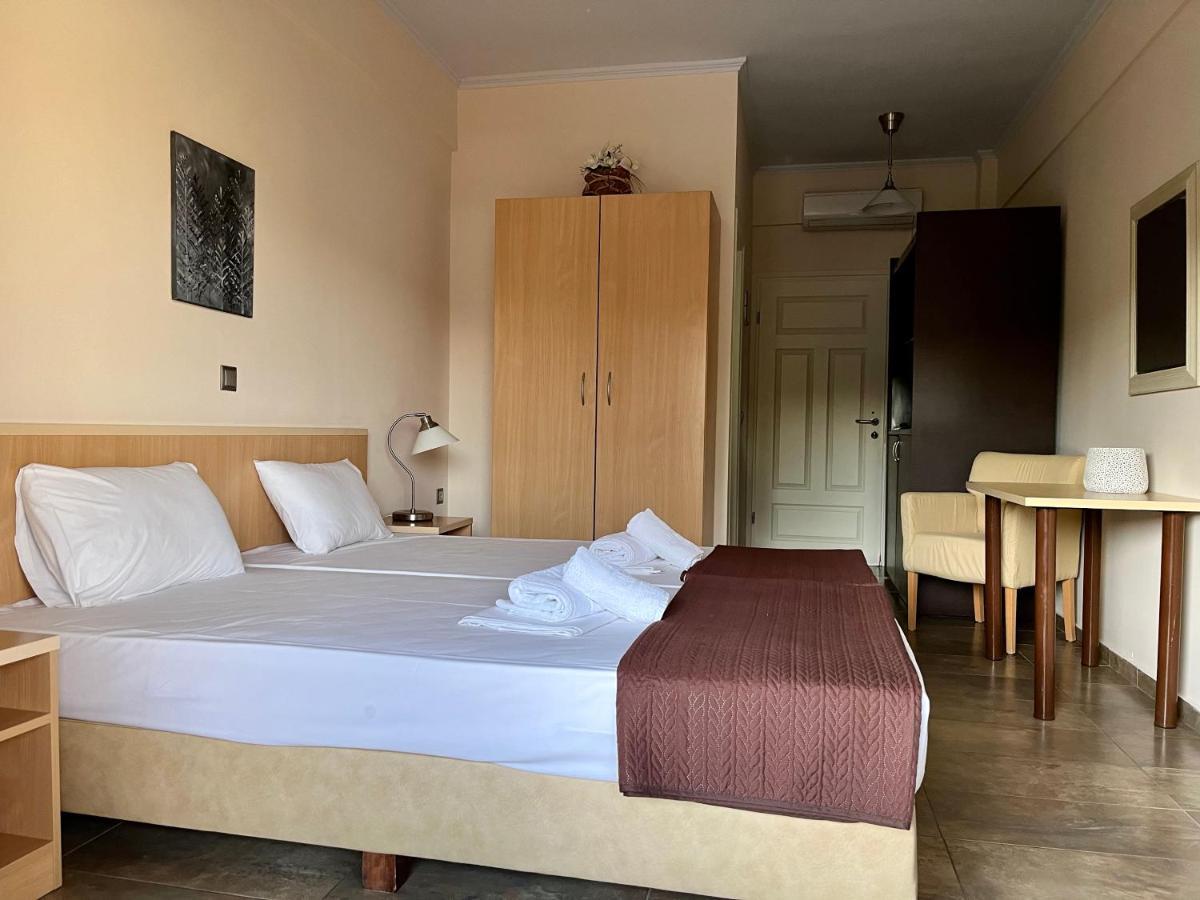 Eden Hotel Afytos Buitenkant foto